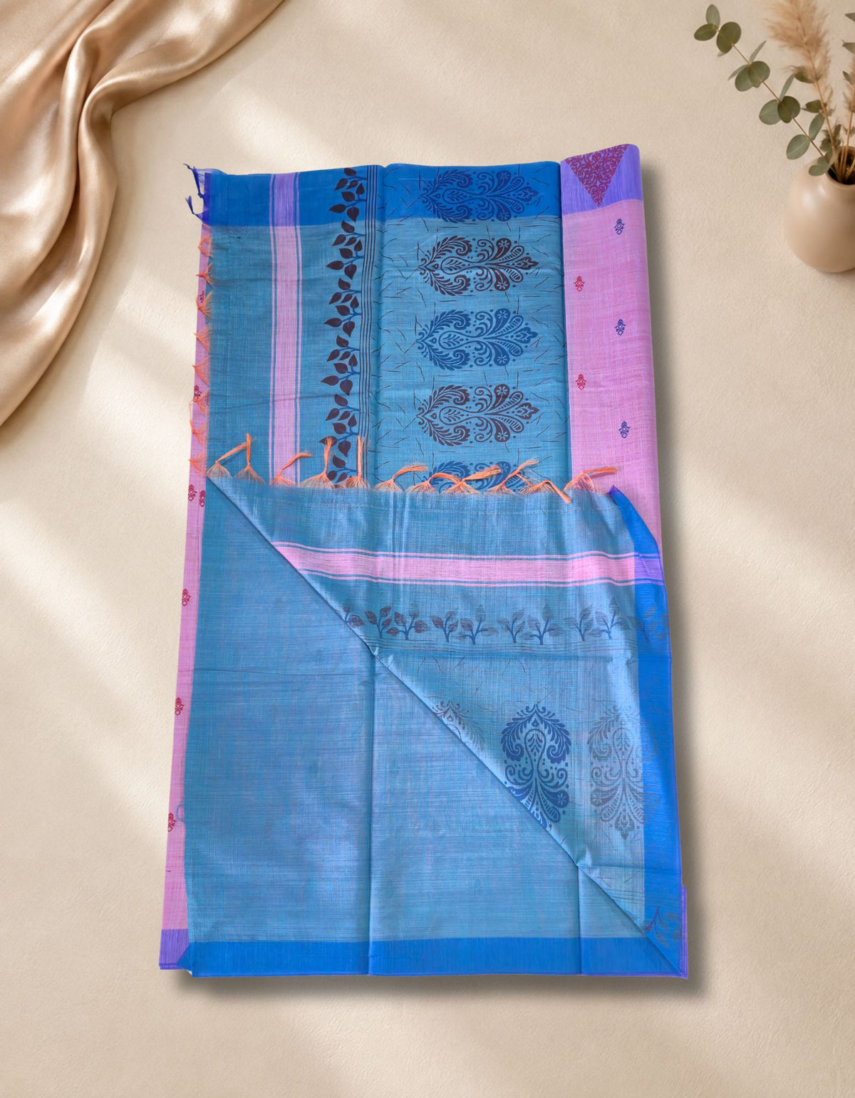 Banana Pith Fibre with Silk- Lavendar purple with Blue border