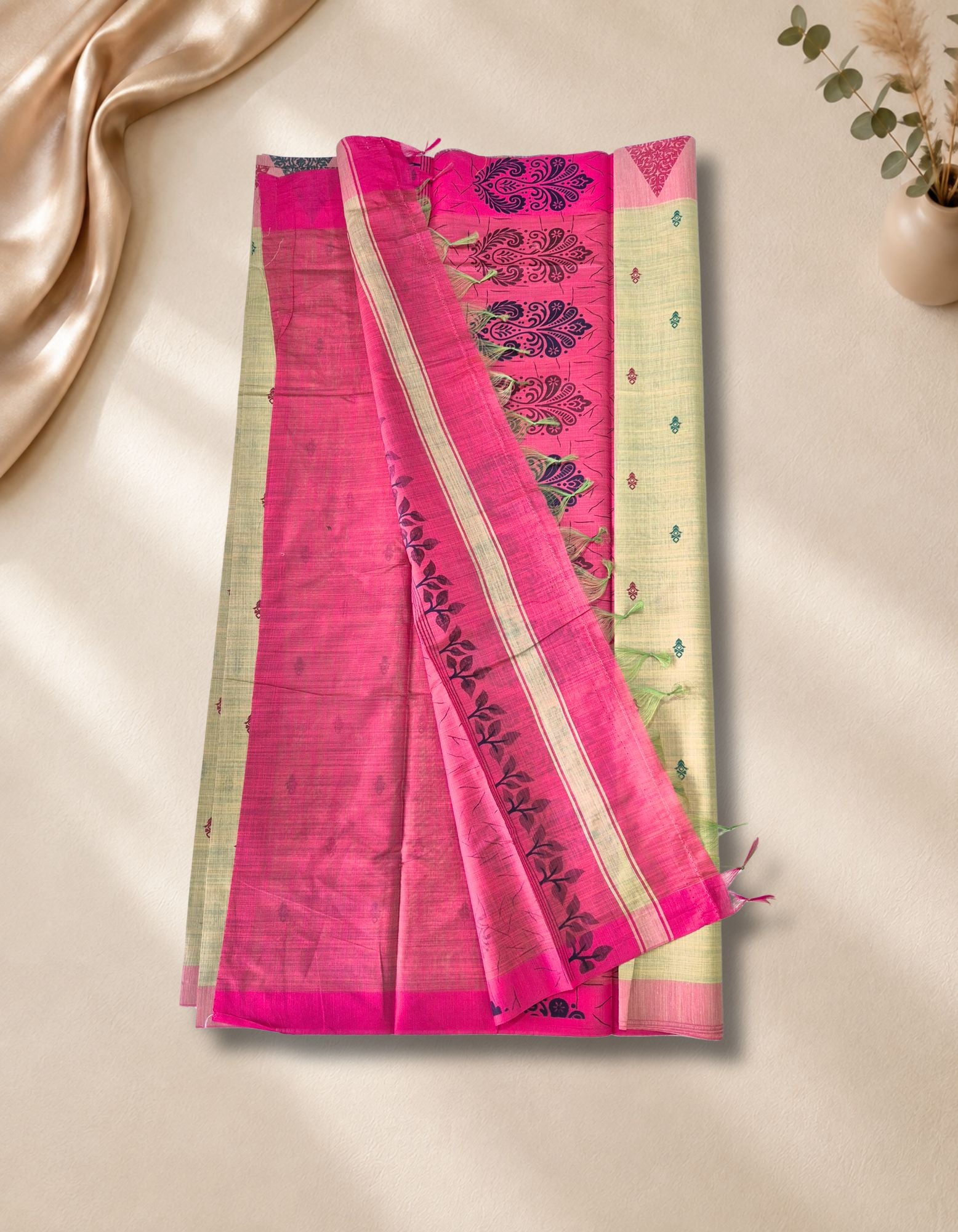 Banana Pith Fibre with Silk- Yellow green with pink border