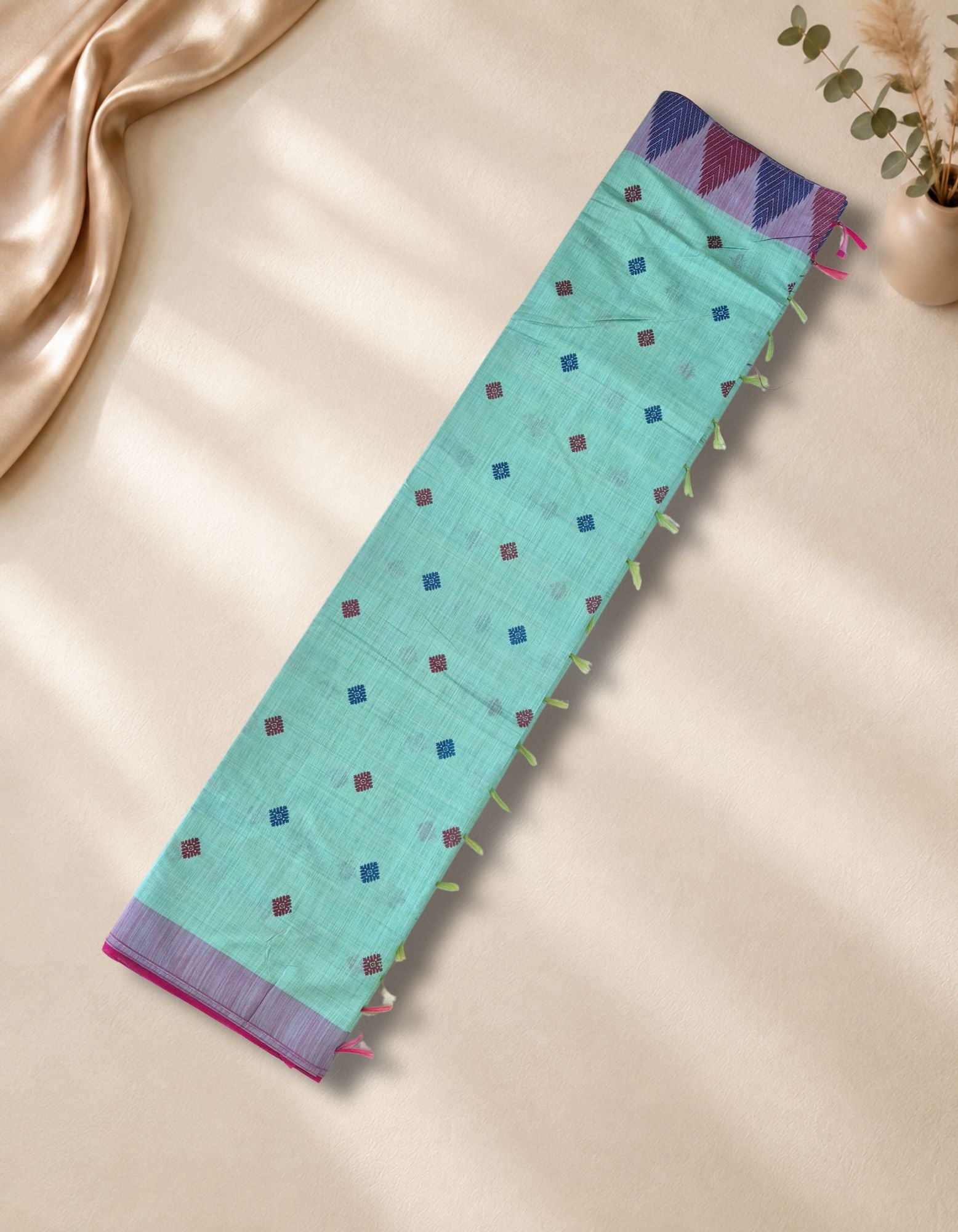 Banana Pith Fibre with Silk- mint green with pink border