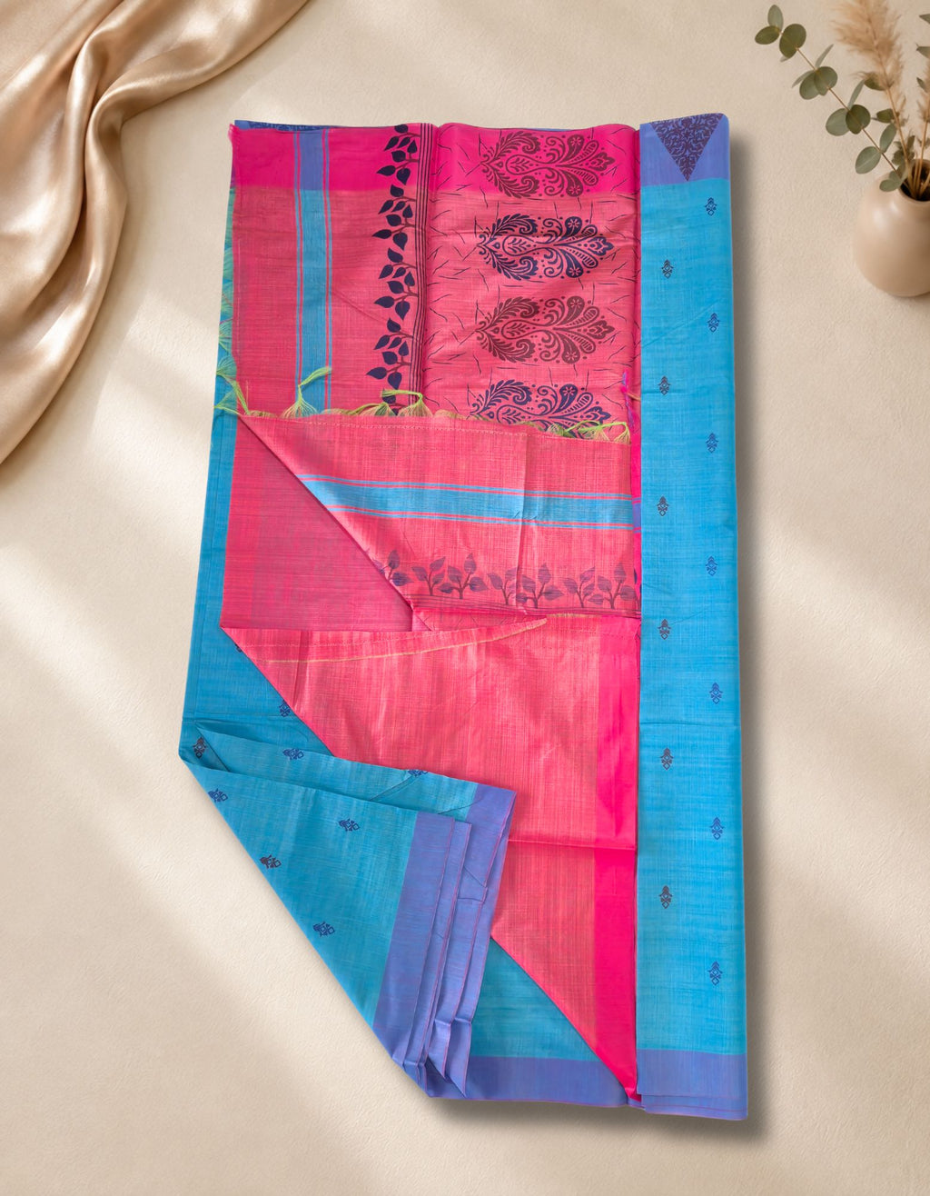 Banana Pith Fibre with Silk-Blue with pink border
